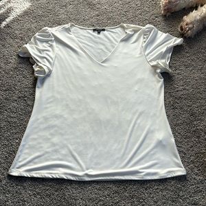 Med women’s work shirt. Flowy sleeves